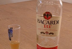 鸡尾酒调酒中用的151是什么酒？  第1张