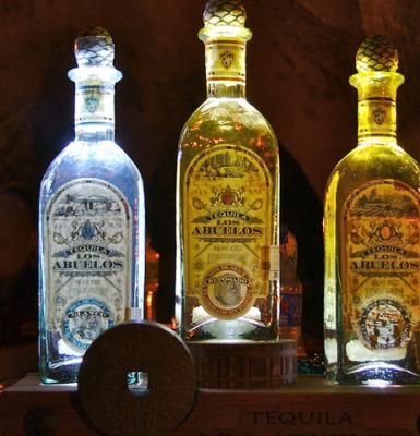 龙舌兰酒（Tequila）为什么有金色和银色，有什么区别